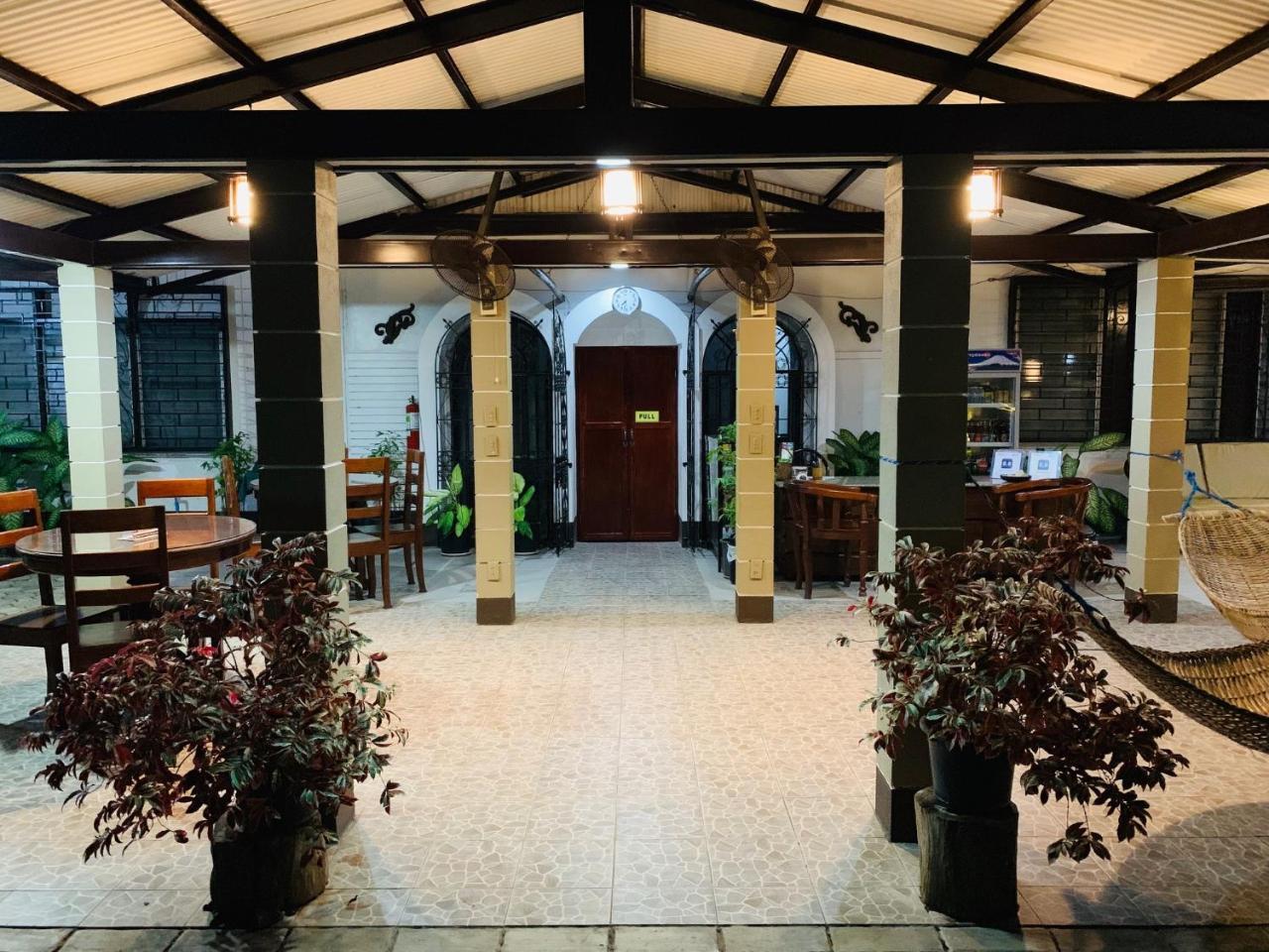 Matutina Pensionne Puerto Princesa Exterior photo