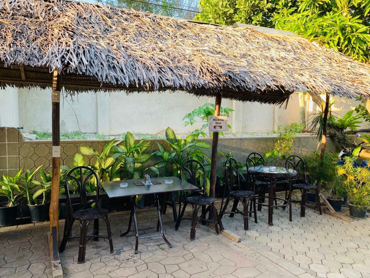 Matutina Pensionne Puerto Princesa Exterior photo